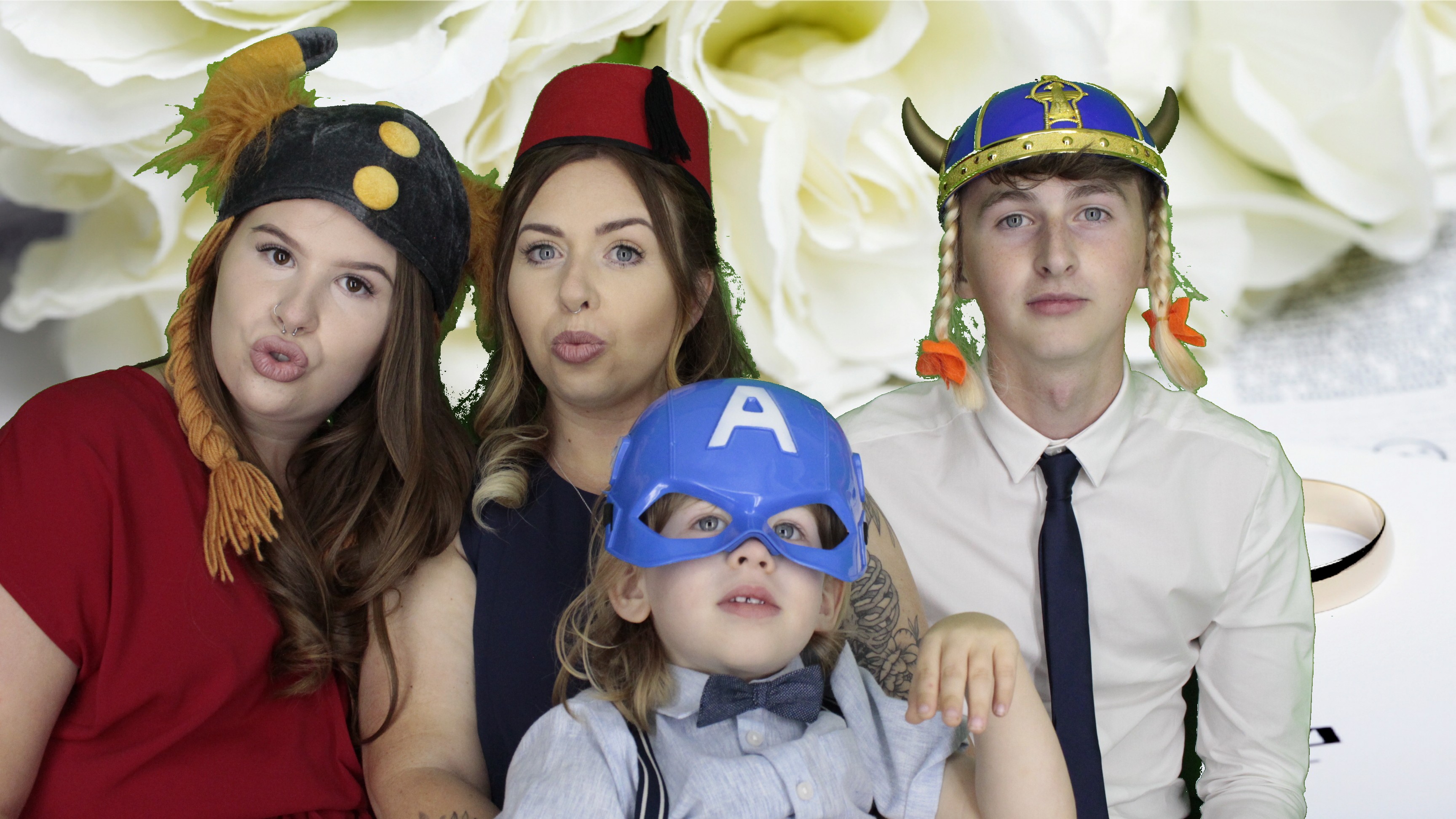 Alan & Maddie | View more photos from the event at gallery.myphotoboothexperience.co.uk/u/MyPhotoBoothExperienceLtd/Alan-Maddie